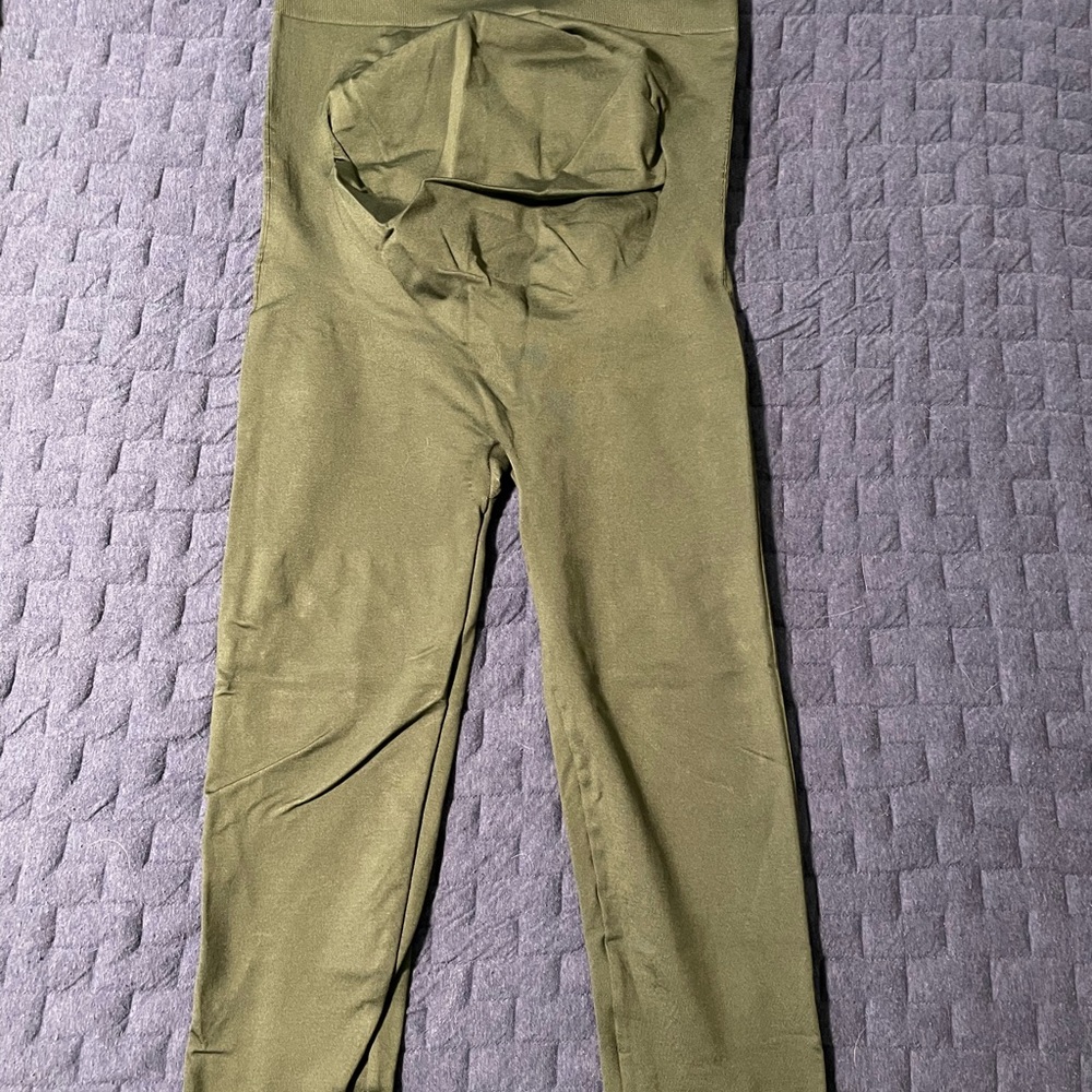Gently used Blanqi XL Everyday Maternity belly support leggings - forest night